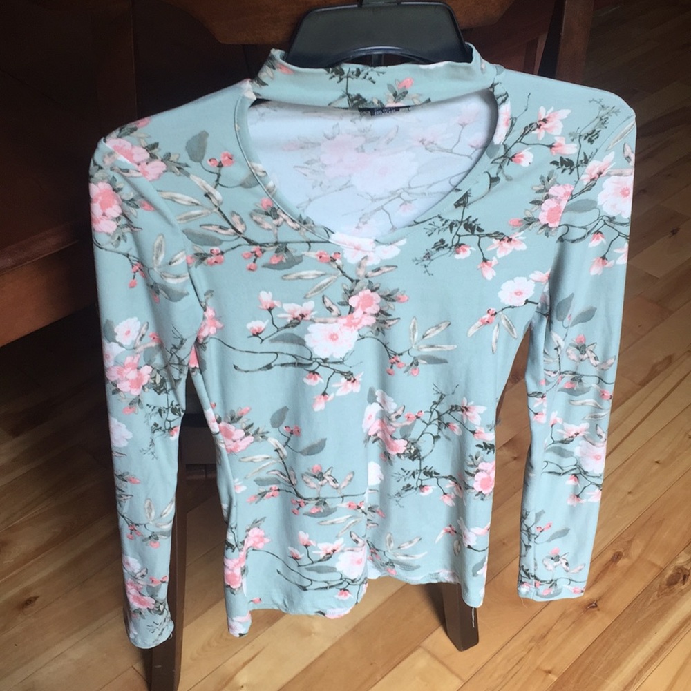 NEVER WORN Rue 21 Long Sleeve Top